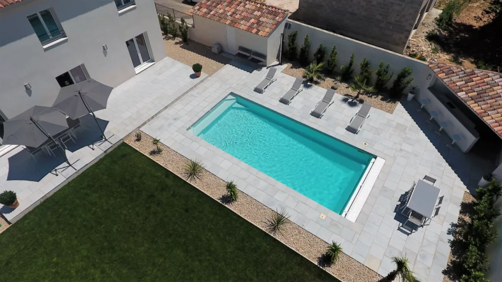 Alliance 17 Piscine La Rochelle Kryptonite 9C Grise CoverIn KC5 3